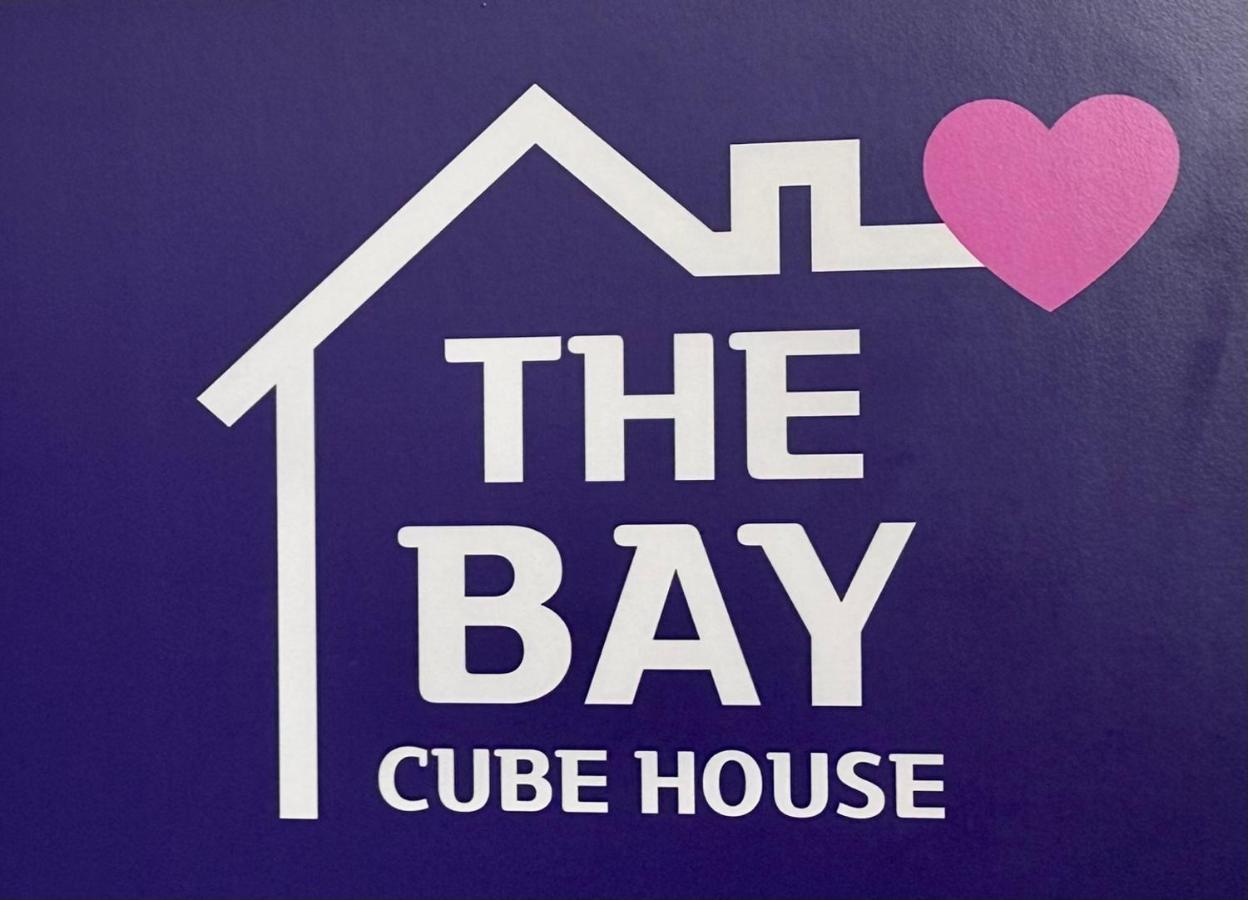 The Bay Cube House Female Only Hotel Guri Екстериор снимка
