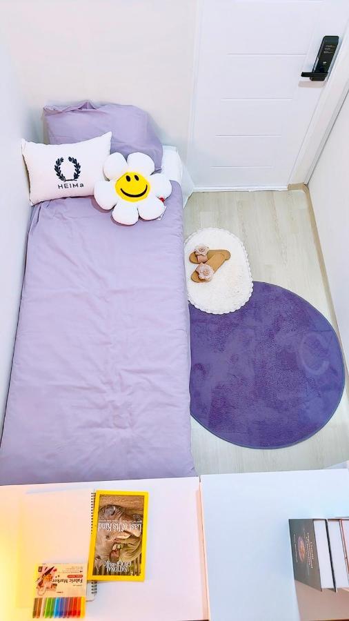The Bay Cube House Female Only Hotel Guri Екстериор снимка