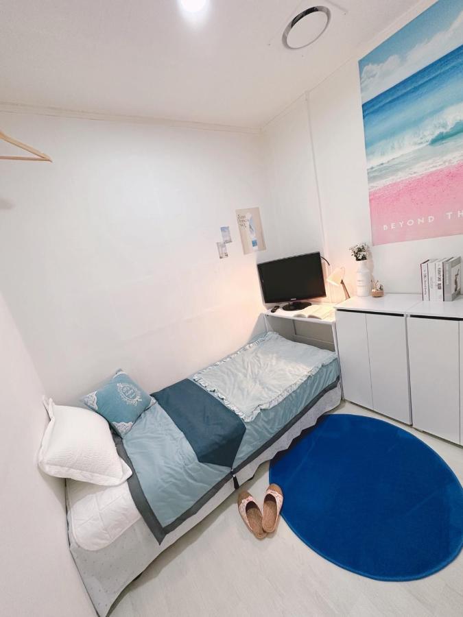 The Bay Cube House Female Only Hotel Guri Екстериор снимка