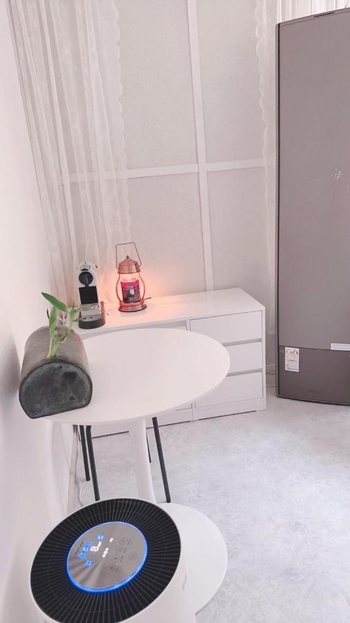 The Bay Cube House Female Only Hotel Guri Екстериор снимка