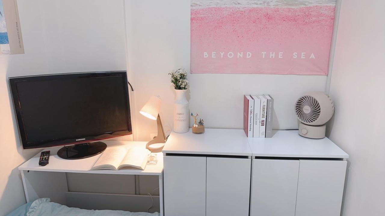 The Bay Cube House Female Only Hotel Guri Екстериор снимка